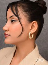 Sunlit Harmony - Statement Golden Earrings