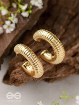 Sunlit Harmony - Statement Golden Earrings