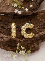 Dreamer'S Luster - Statement Golden Earrings