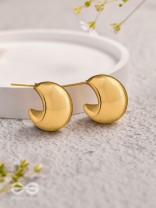 The Grandeur Drops - Golden Statement Earrings 