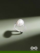 Pixie's Pearl - Statement Pearl Ring (Adjustable)
