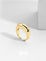 The Golden Grace - Golden Statement Ring 