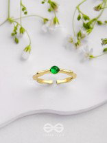 The Emerald Glow - Embellished Golden Ring