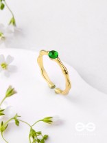 The Emerald Glow - Embellished Golden Ring