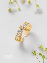 Twilight Crossroads - Golden Embellished Ring 