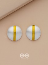 Subtle Streak - Silver Stud Earrings