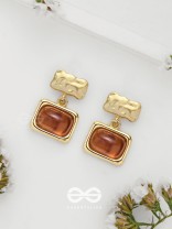 Hazelnut Hues - Golden Earrings