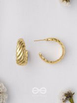 Jubilee Luster - Golden Earrings