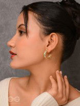 Jubilee Luster - Golden Earrings