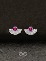The Rouge Beauty - Textured Silver Stud Earrings