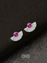 The Rouge Beauty - Textured Silver Stud Earrings