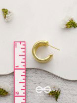 Twisted Trio - Golden Earrings