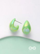 Shining Crescents - Holographic Acrylic Earrings (Green)