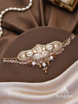 Parikul- The Shore Landscape- Shells, Beads And Glass Drops Hand Embroidered Choker Neckpiece