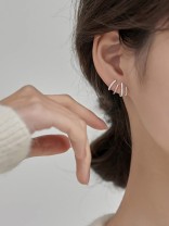 Claws Of Destiny - Silver Stud Earrings