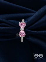 The Cindrella'S Bow - Silver Embellished Ring (Adjustable)
