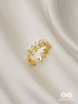 The Angel's Tiara - Golden Cubic Zirconia Ring (Adjustable)