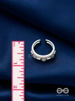The Honoured Majesty - Silver Cubic Zirconia Ring (Adjustable)