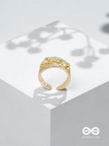 The Playful Knots - Golden Cubic Zirconia Ring (Adjustable)