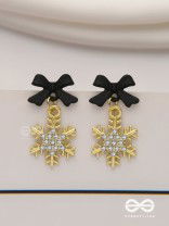 Nocturnal snowcharms- Dangling earrings with black velvety bows and golden stars 
