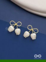 Golden infinity- Golden studs with white pearl roses 