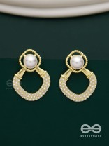 Celestial Pearls- Elegant pearl earrings