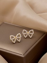 Belle Bows- Sophisticated bow earrings
