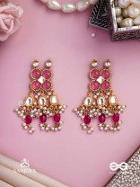 GULABI DHARA – SUHANA KHAN INSPIRED EARRINGS FEATURING KUNDAN, RED GEMSTONES AND PEARLS