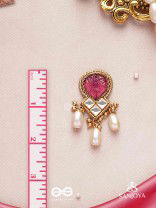 KANAKAVALLI - GOLDEN CREEPER - PEARLS, ENGRAVED STONE CUTDANA AND KUNDAN WORK EARRINGS