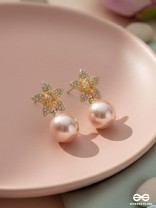 Twinkle Glow - Starry Pearl Earrings