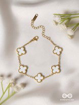 GOLDEN WHITE CLOVER - HOLOGRAPHIC STAINLESS STEEL 18K GOLD PLATED ANTI TARNISH BRACELET