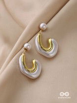 GILDED CREST - MODERN DUAL-TONE HOOPS