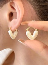 AURORA HEARTS - WHITE ENANMELED HEART STUD EARRINGS