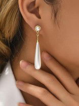 CHIC GLAM - MIX OF SILVER AND GOLDEN EARRINGS