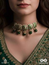 VANASHREE - QUEEN OF THE FOREST- MESMERIZING NECKLACE WITH VIBRANT GREEN AND GOLDEN ACCENTS, ADORNED WITH KUNDAN AND PEARLS