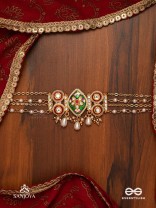 HARINAKSHI - DOE-EYED BEAUTY - GRACEFUL HANDCRAFTED KUNDAN CHOKER WITH POLKI ACCENTS AND PEARL DETAILS