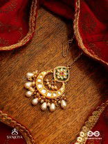 VIBHAVATI - ADORNED WITH RICHNESS - EXQUISITE KUNDAN MAANGTIKA WITH ENAMELLED POLKI DESIGN, PEARLS AND GEMSTONES