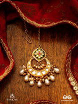 VIBHAVATI - ADORNED WITH RICHNESS - EXQUISITE KUNDAN MAANGTIKA WITH ENAMELLED POLKI DESIGN, PEARLS AND GEMSTONES