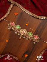 HARITRINA - GREEN AND PINK BEAUTY - ORNATE KUNDAN CHOKER WITH FLORAL MOTIFS AND SPARKLING DROPS