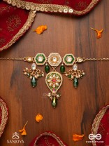 JALNIDHI - OCEAN’S TREASURE - HANDCRAFTED KUNDAN NECKLACE WITH GREEN GEMSTONES AND GOLDEN DETAILS
