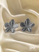 SILVER FLORA- Delicate Silver Bloom Earrings