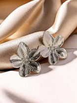 SILVER FLORA- Delicate Silver Bloom Earrings