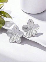 SILVER FLORA- Delicate Silver Bloom Earrings