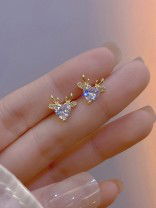 LUMINOUS FAWN - DAINTY HEART GEM DEER STUDS