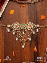 VANDEVI - GODDESS OF THE FOREST-  GRACEFUL KUNDAN NECKLACE WITH BEADS, DAINTY CHAINS AND PEARL DROPS
