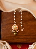 RAGTANIKA - COLORED COMPOSITION- HERITAGE STYLE KUNDAN MAANGTIKA WITH PEARLS AND BEADS