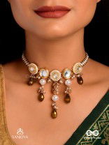 KANAKLEKHA - GOLDEN GLEAM- ROUND POLKI ACCENTED NECKPIECE WITH DEWY WHITE PEARLS AND WARM EARTHY TONE BEADS