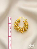 LUSTROUS SWIRLS-  INTRICATE TWISTED GOLD EARRINGS WITH SHIMMERING STONE