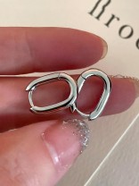 GLINT HOOPS-  MINIMALISTIC SILVER HOOPS