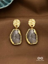 EARTHEN LUXE- RAW EDGE DESIGN WITH SMOKY MARBLE STONE